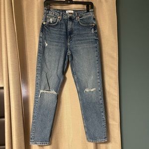 SLIM FIT HI-RISE RIPPED ZARA JEANS
WASHED BLUE